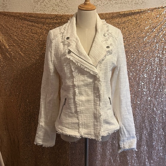 Carolina Belle White Textured Blazer - Picture 1 of 4